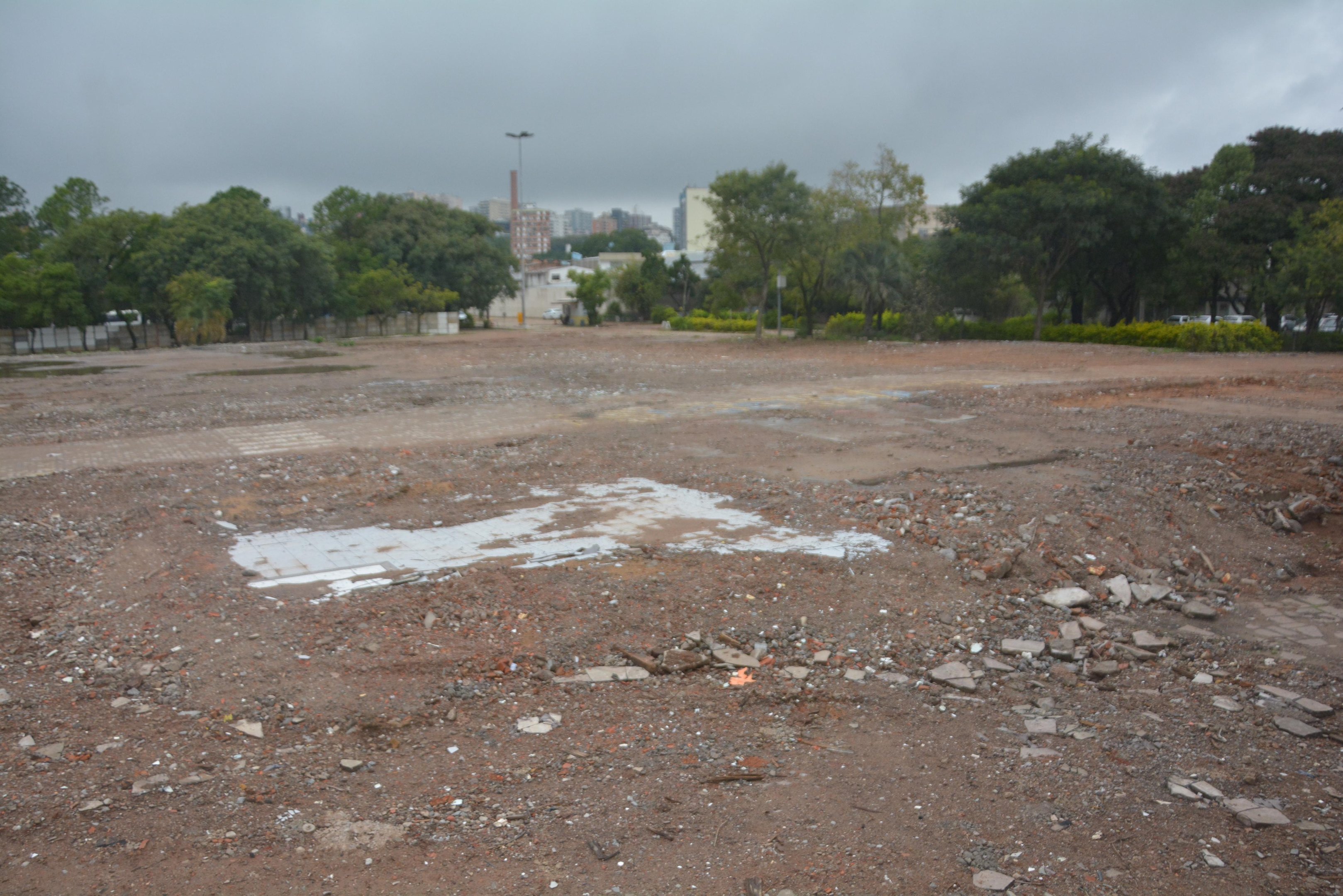 Limpeza do terreno da antiga sede da SSP foi conclu&iacute;da em abril