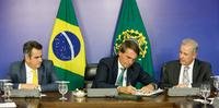 Bolsonaro assinou decreto nesta terça-feira