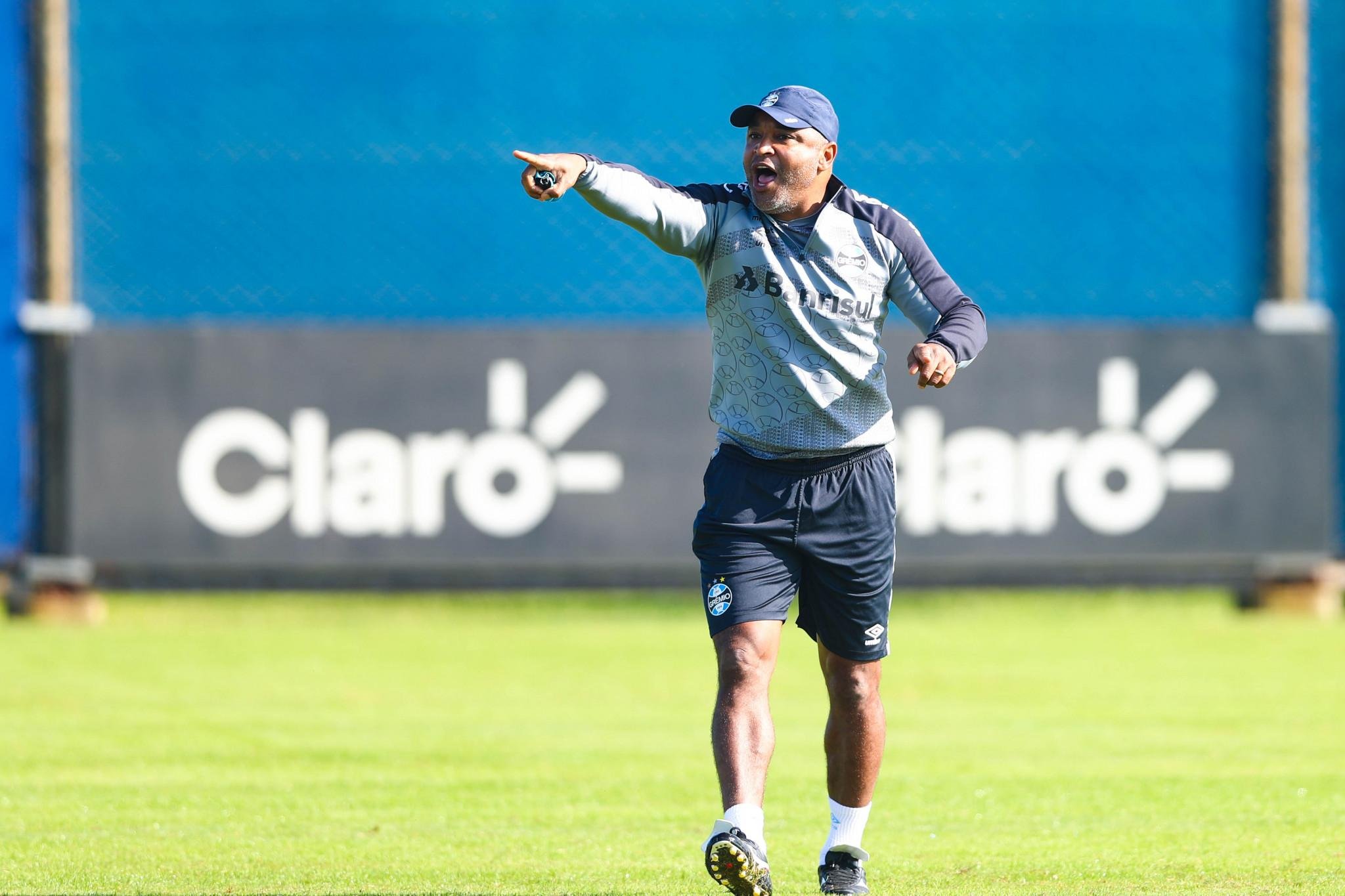 T&eacute;cnico ainda busca a melhor forma&ccedil;&atilde;o no Tricolor
