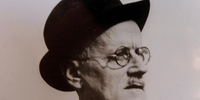 Em 1922, James Joyce lança 