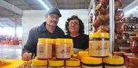 Germano e Nelci Weidle, de Bom Retiro do Sul, contabilizaram venda de 130 quilos de mel