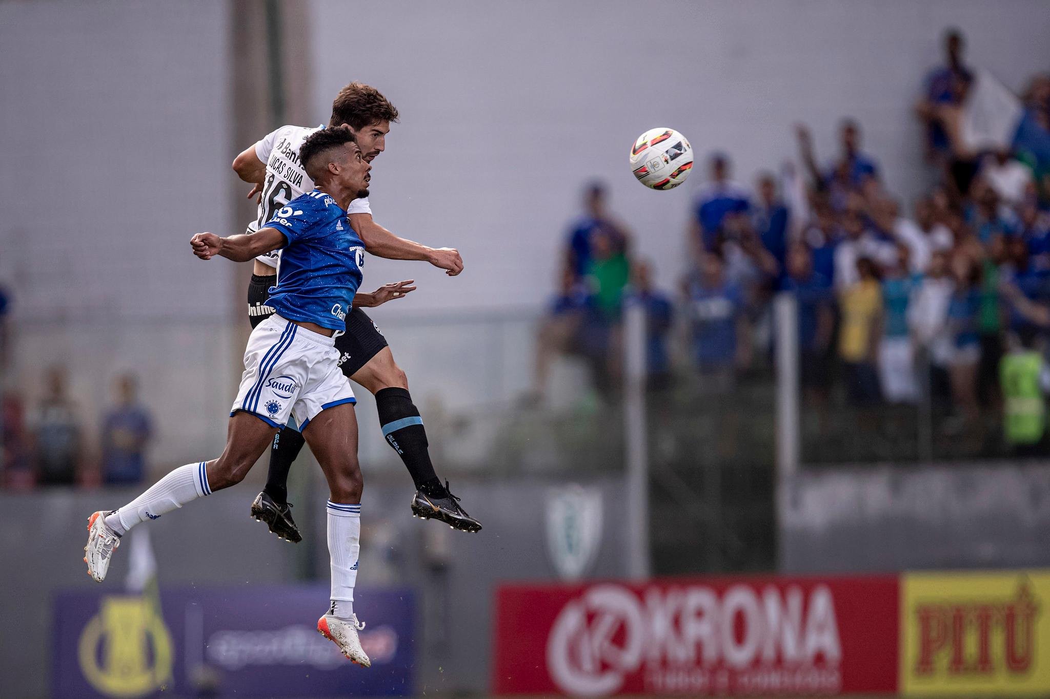 Gr&ecirc;mio foi derrotado pelo Cruzeiro por 1 a 0, em Belo Horizonte