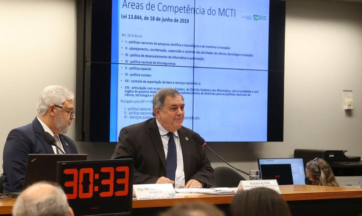 Ministro defendeu pesquisa em audi&ecirc;ncia na C&acirc;mara