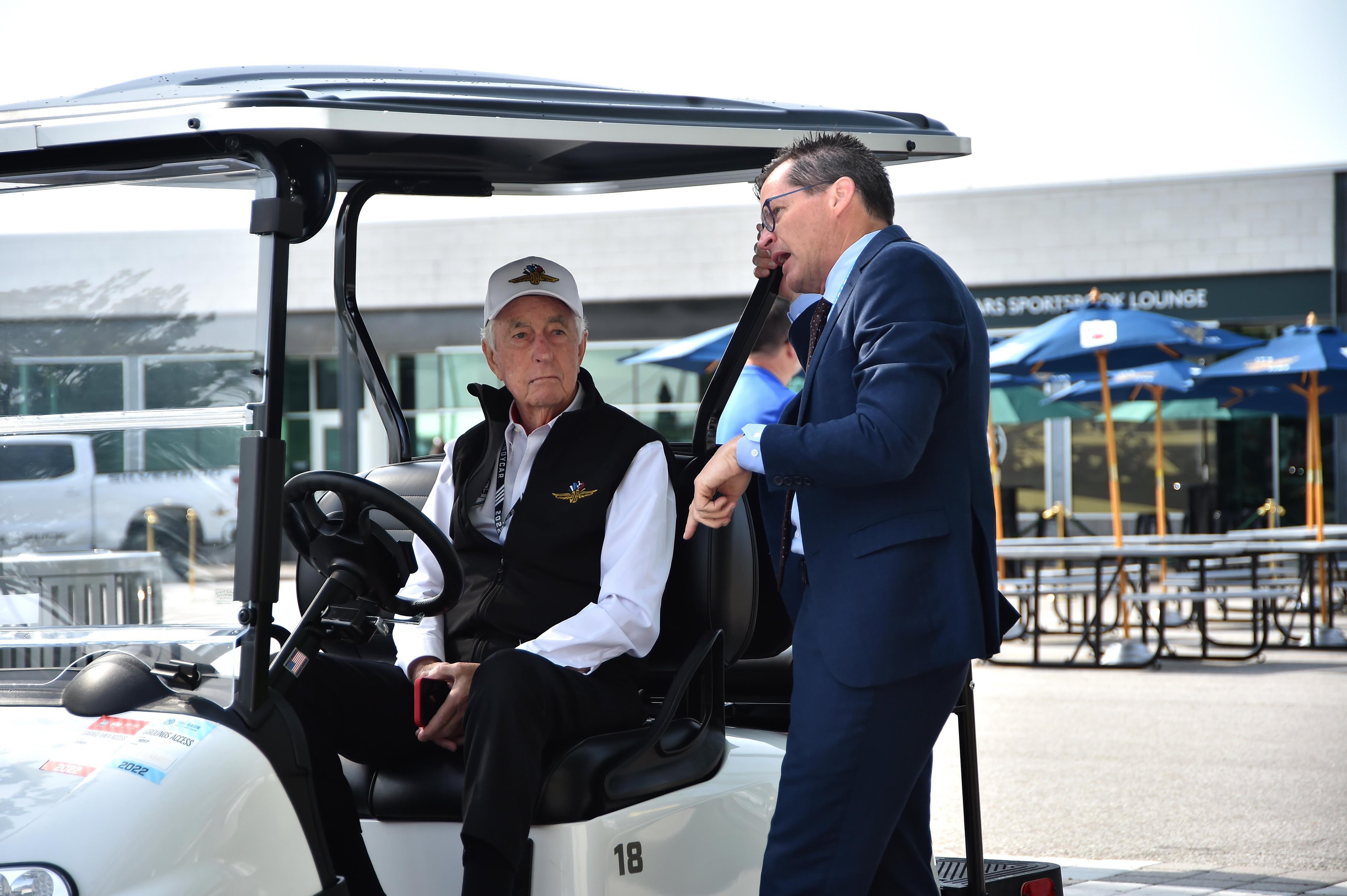 Doug Boules e Roger Penske debatem a todo momento melhorias