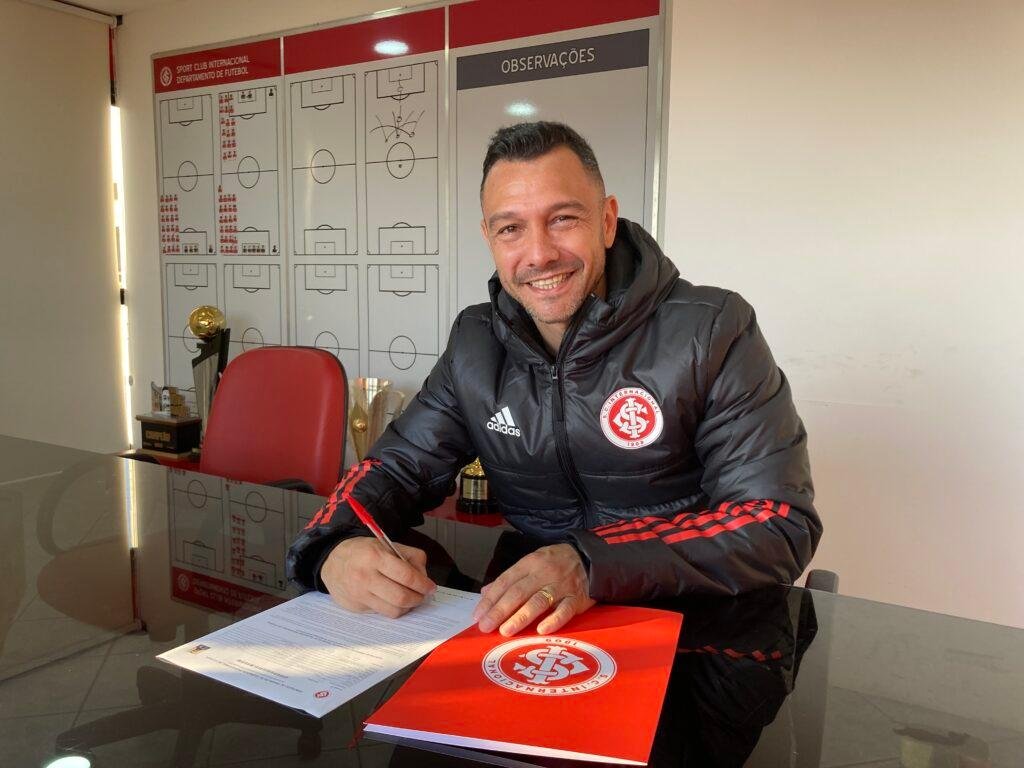 Chiquinho retorna ao Inter como treinador do Sub-14