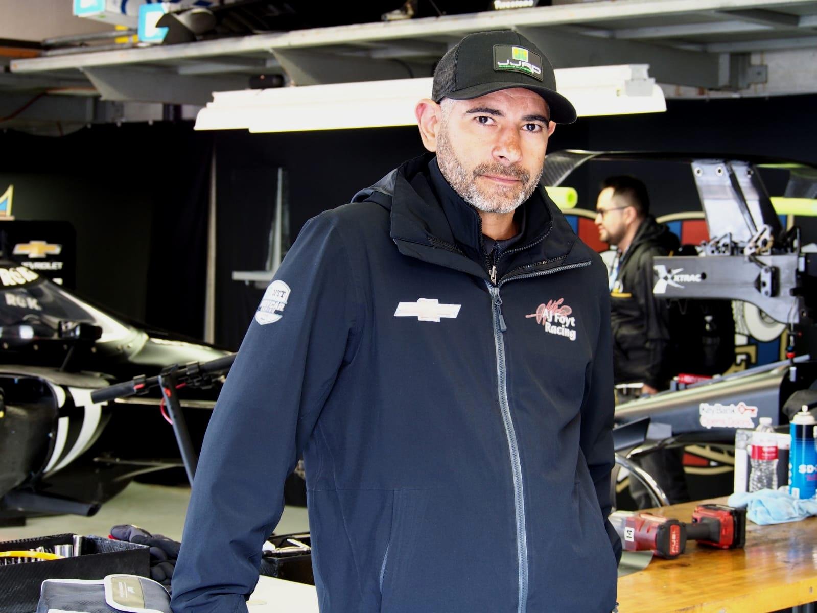 Coach de pilotos conta bastidores da prepara&ccedil;&atilde;o para desbravar o oval