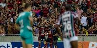 Gabriel Barbosa comemora o segundo gol do Flamengo