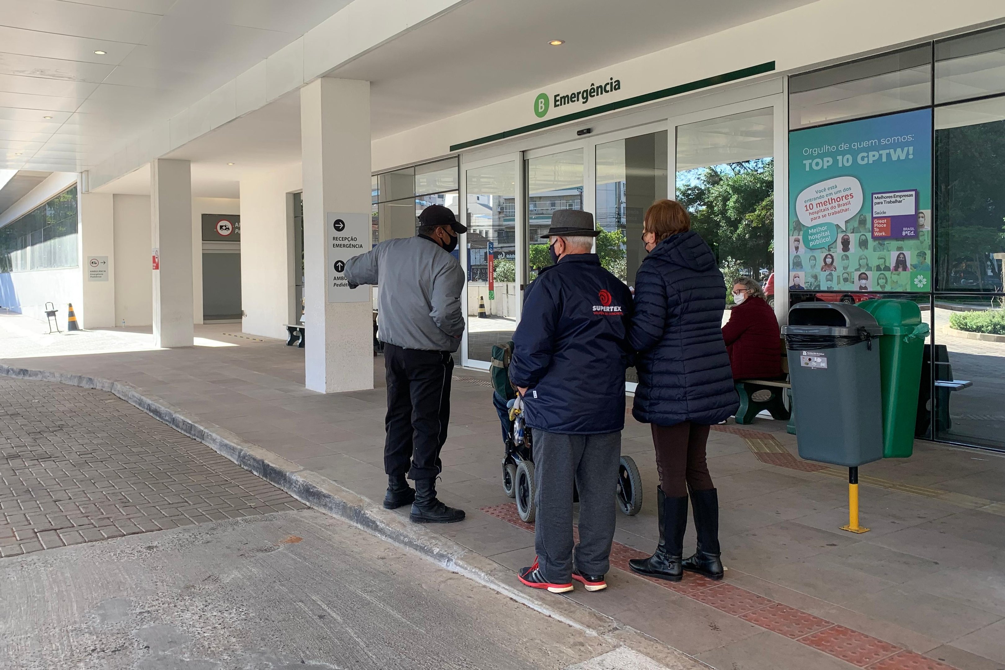Emerg&ecirc;ncia do Hospital de Cl&iacute;nicas de Porto Alegre (HCPA) operava acima da capacidade nesta ter&ccedil;a-feira