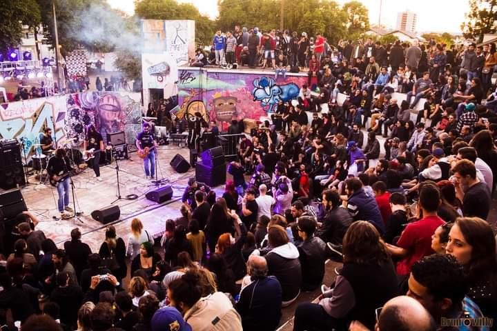 Conforme o organizador, Ricardo Varela, mais de 600 bandas j&aacute; passaram pelo palco do Rock na Pra&ccedil;a em 20 anos de evento