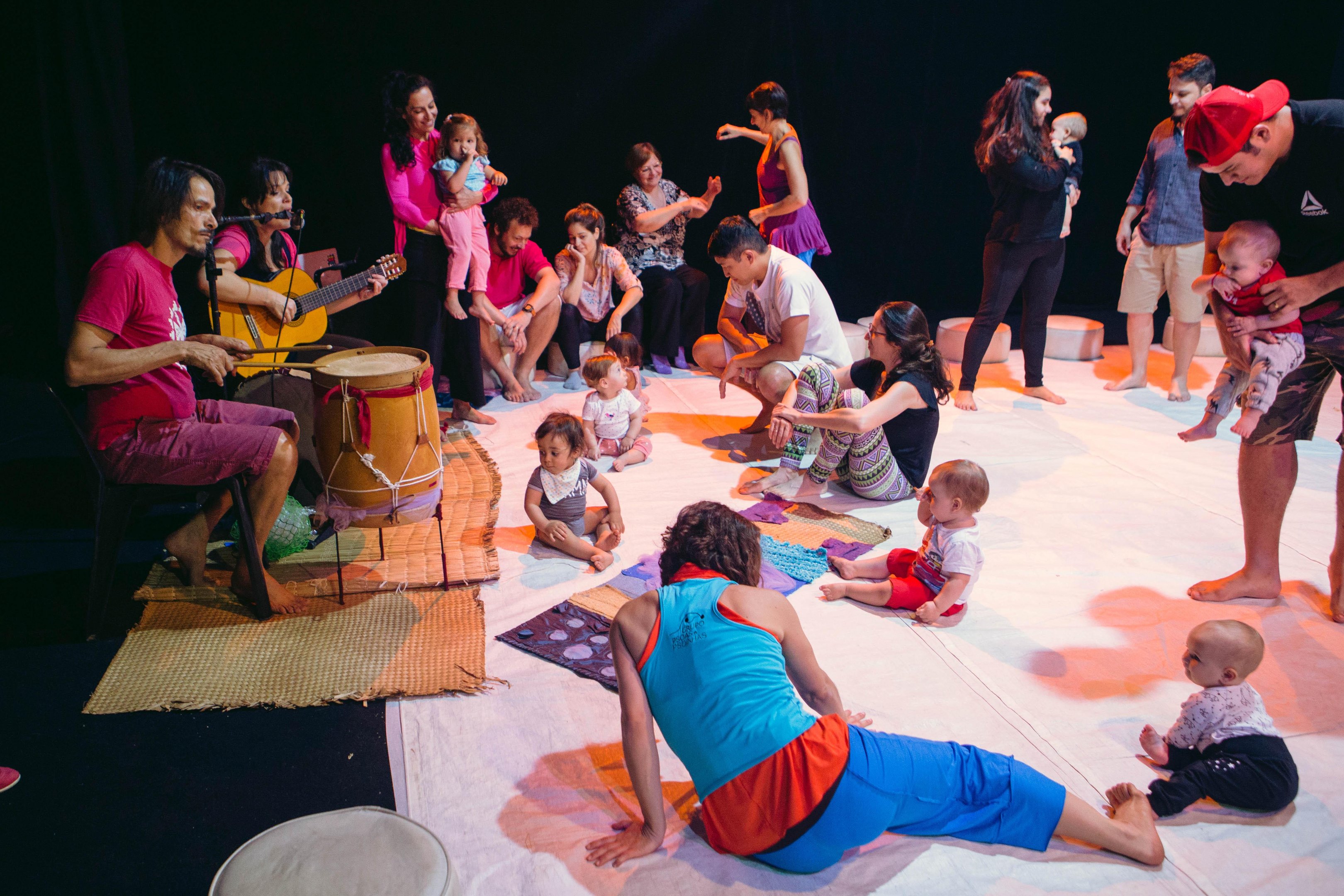 Primeira inf&acirc;ncia &eacute; o mote do projeto, que inclui Baby Jam &agrave;s 17h deste domingo.