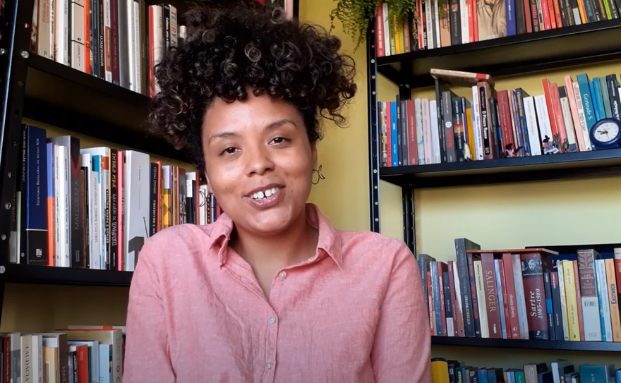 Fernanda Bastos &eacute; jornalista e escritora ga&uacute;cha