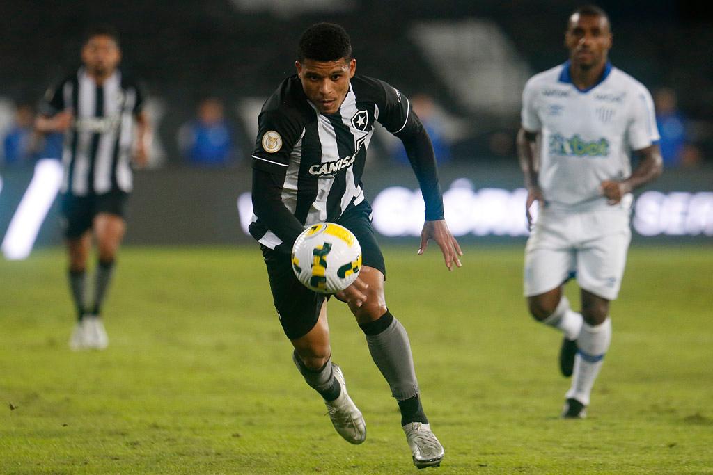 Botafogo foi derrotado dentro de casa
