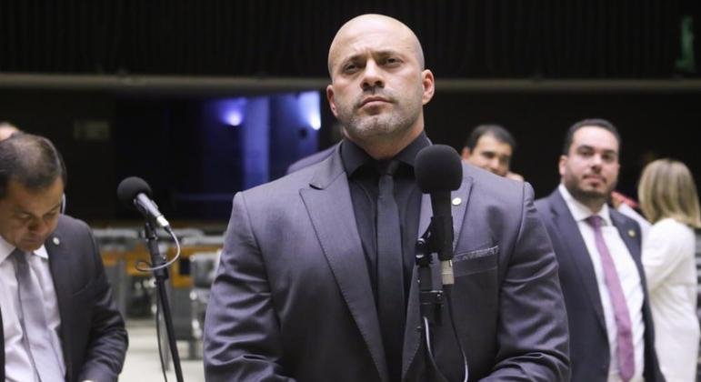 Deputado Daniel Silveira &eacute; o relator da mat&eacute;ria na comiss&atilde;o