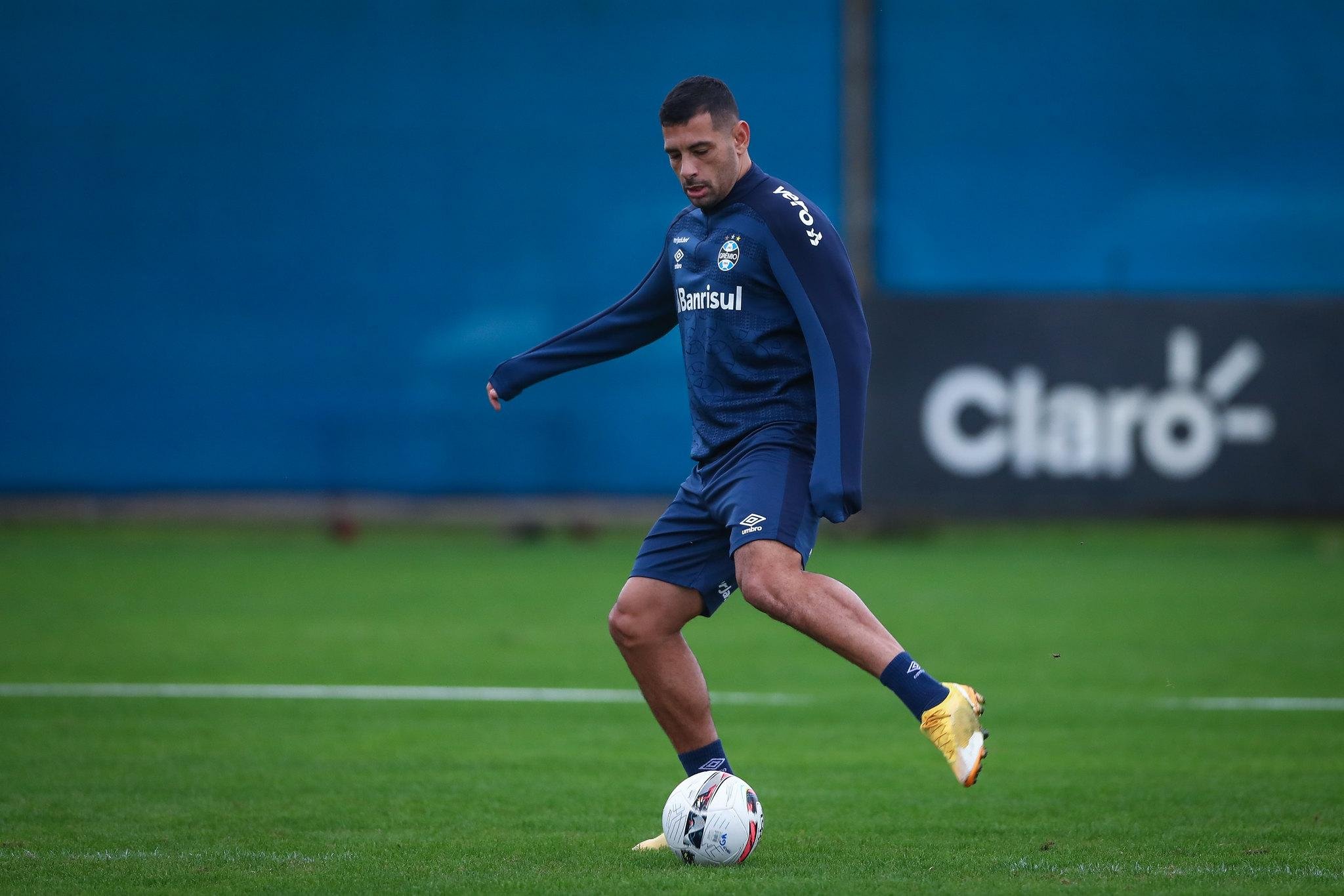 Atacante deve retornar ao time titular no s&aacute;bado