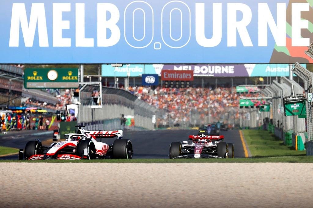 A F-1 garantiu mais 10 temporadas da prova, com a inclus&atilde;o da F&oacute;rmula 2 e F&oacute;rmula 3 no calend&aacute;rio pela primeira vez