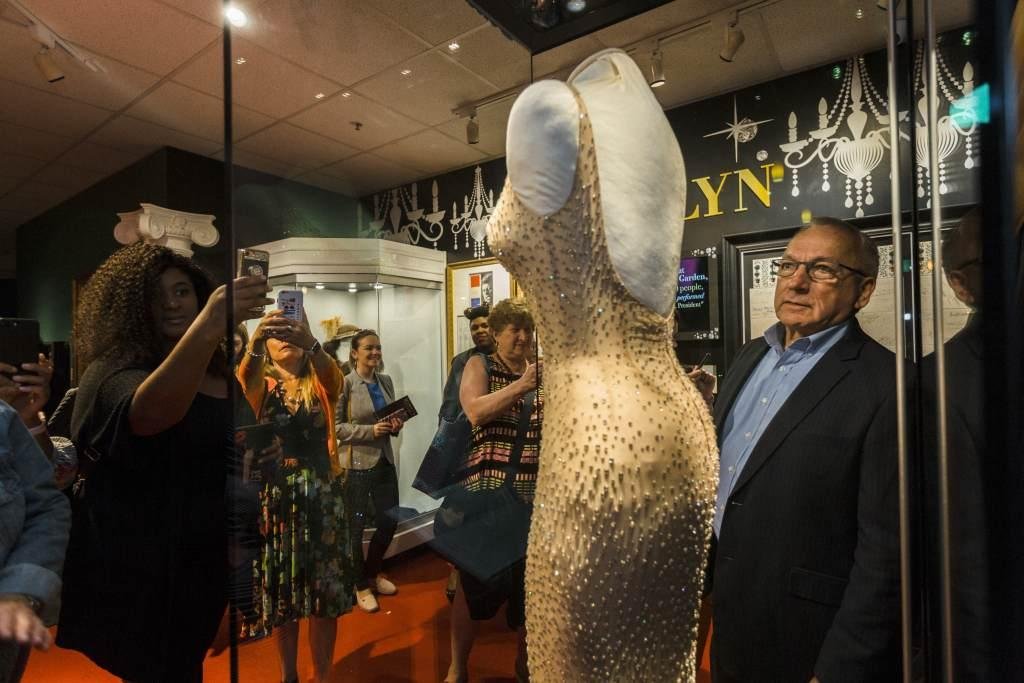 O museu comprou o vestido em um leil&atilde;o em 2016 por 4,8 milh&otilde;es de d&oacute;lares