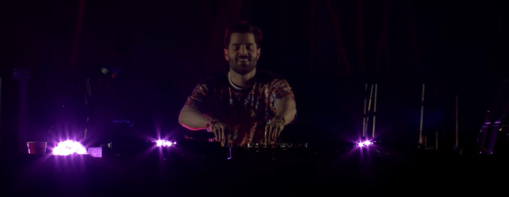 DJ est&aacute; em uma boa fase da carreira, e n&atilde;o abre m&atilde;o de ficar perto da fam&iacute;lia.