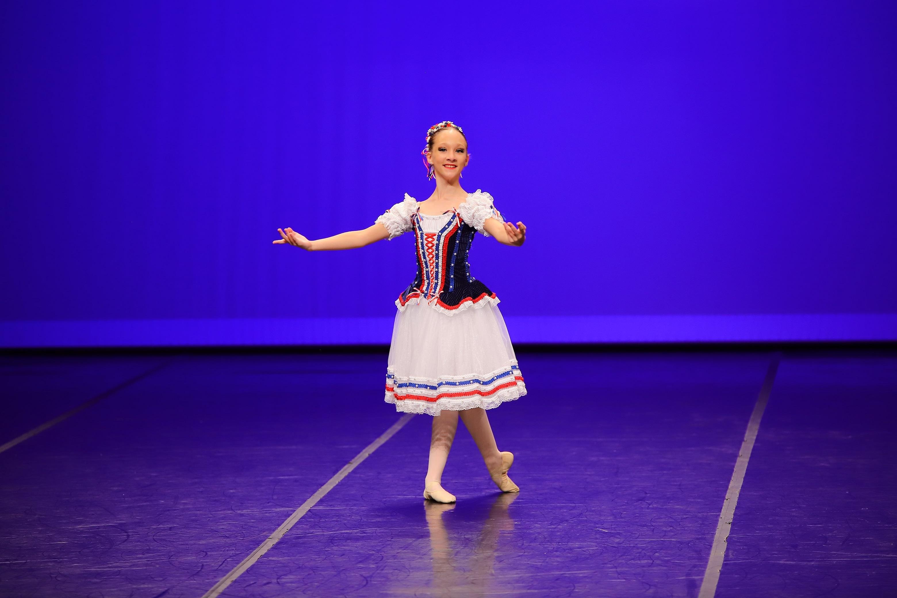 Julia Quinto, em foto cedida pelo Festival de Dan&ccedil;a CBBD Kids