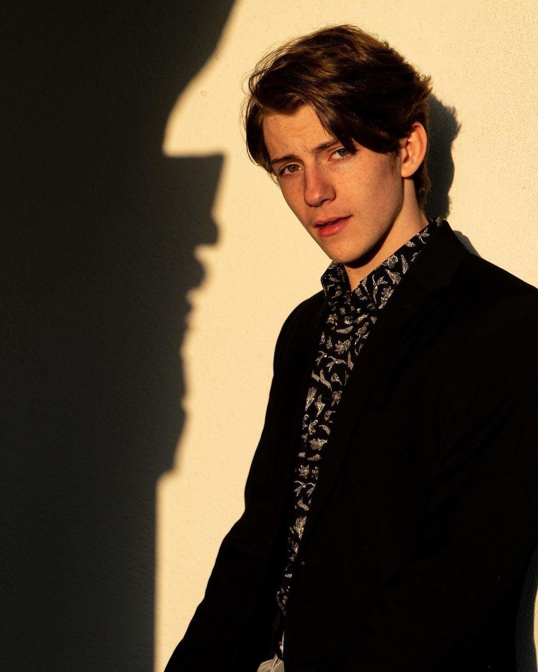 Ator Tyler Sanders tinha apenas 18 anos