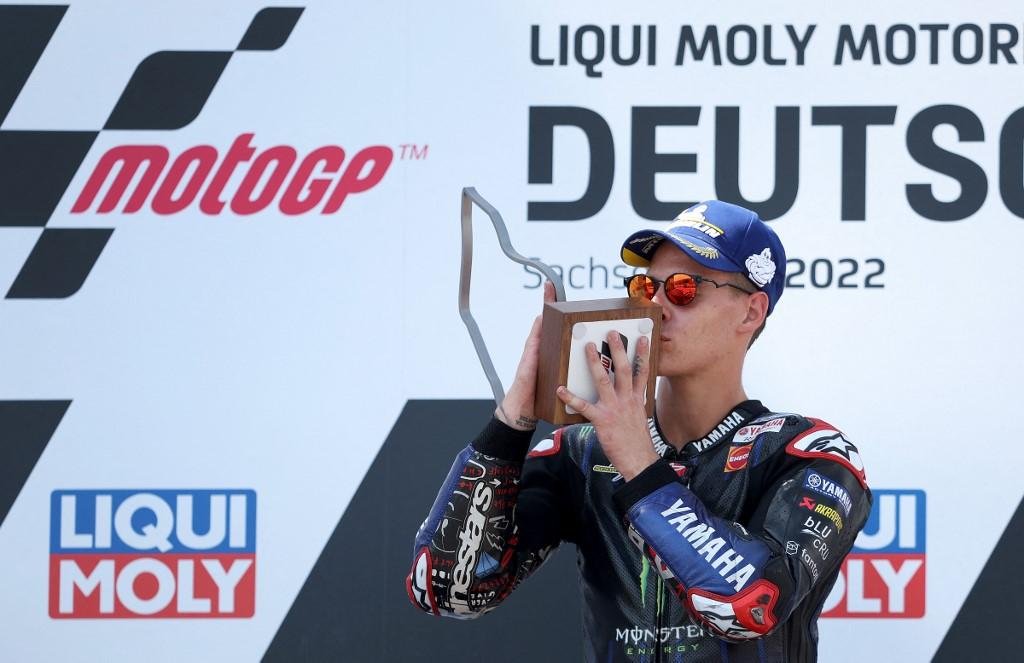 Com mais uma vit&oacute;ria, franc&ecirc;s agora soma 172 pontos, diante de 138 de Espargaro e 111 de Zarco