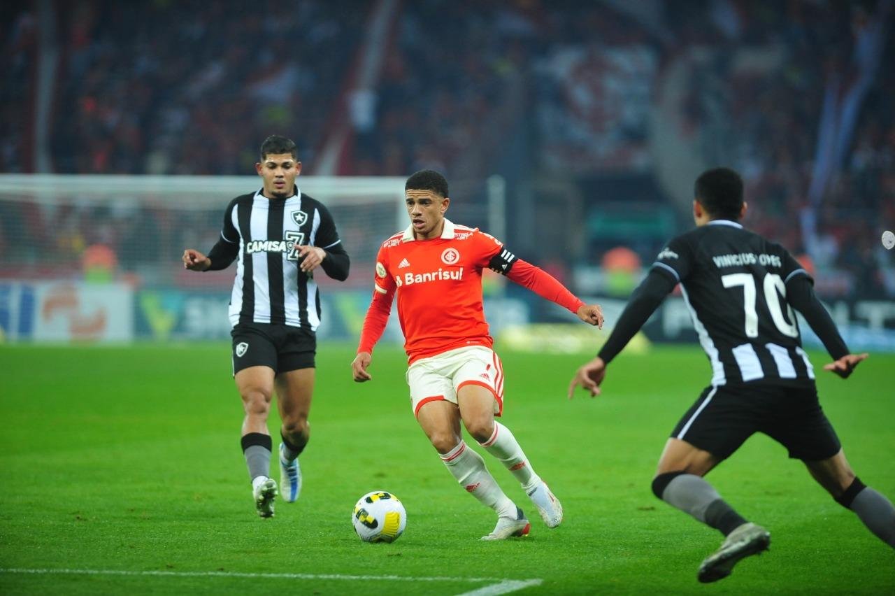 Colorado cedeu virada no est&aacute;dio Beira-Rio