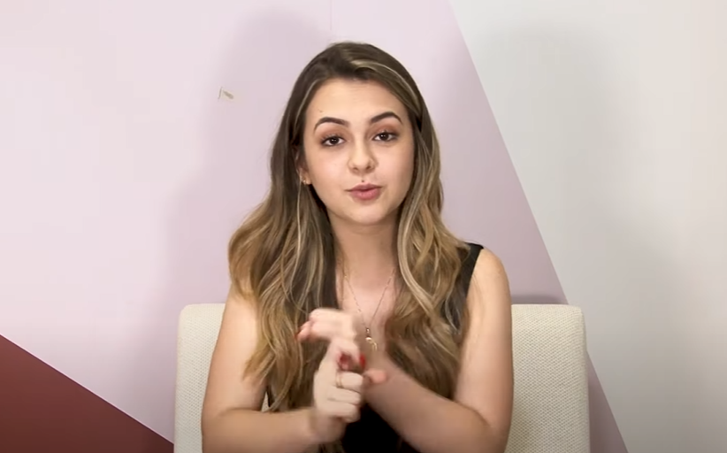 Em desabafo, a atriz contou que foi amea&ccedil;ada por uma enfermeira, que acompanhou seu parto, a divulgar o caso &agrave; imprensa