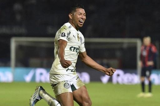 Rony marcou e deixou Palmeiras em situa&ccedil;&atilde;o confort&aacute;vel nas oitavas da Libertadores