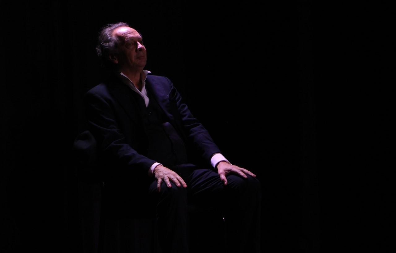 Regius Brand&atilde;o em cena