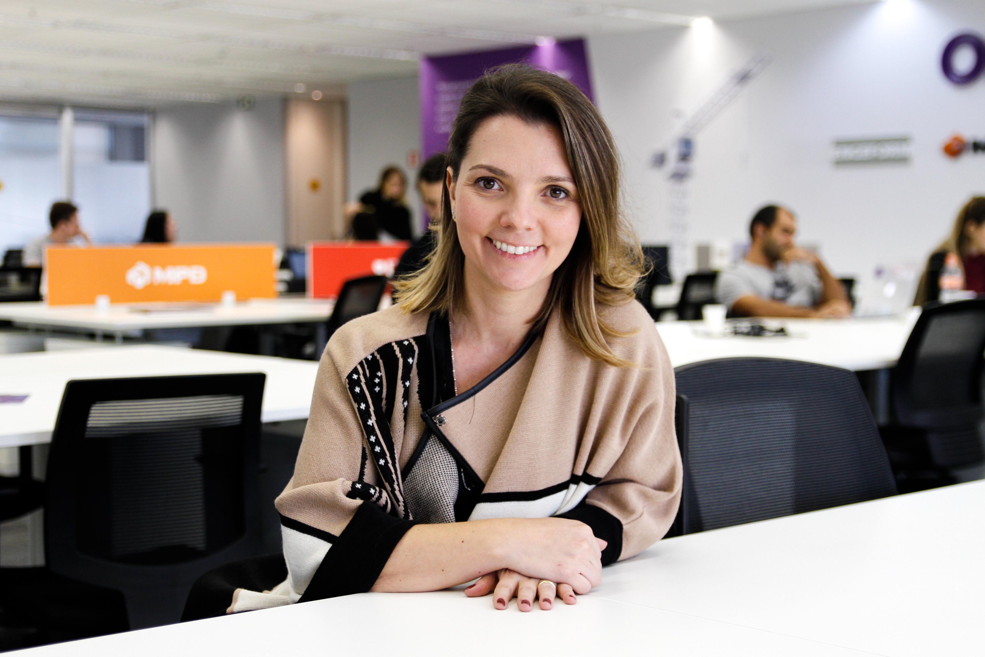 "J&aacute; temos uma s&eacute;rie de evid&ecirc;ncias cient&iacute;ficas que nos sugerem esse impacto que o ambiente tem no ser humano, em especial na quest&atilde;o da sa&uacute;de. Inclusive, a &aacute;rea de ambientes hospitalares, ou ambientes de sa&uacute;de, est&aacute; com muita base em estudos que j&aacute; foram feitos."