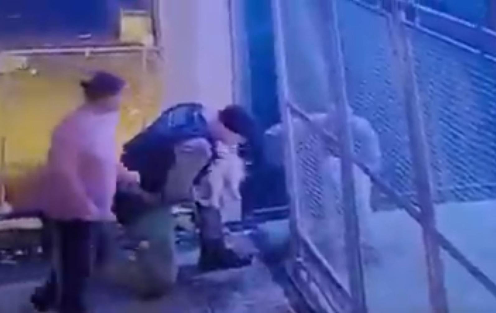 A&ccedil;&atilde;o r&aacute;pida de policiais salvou a crian&ccedil;a