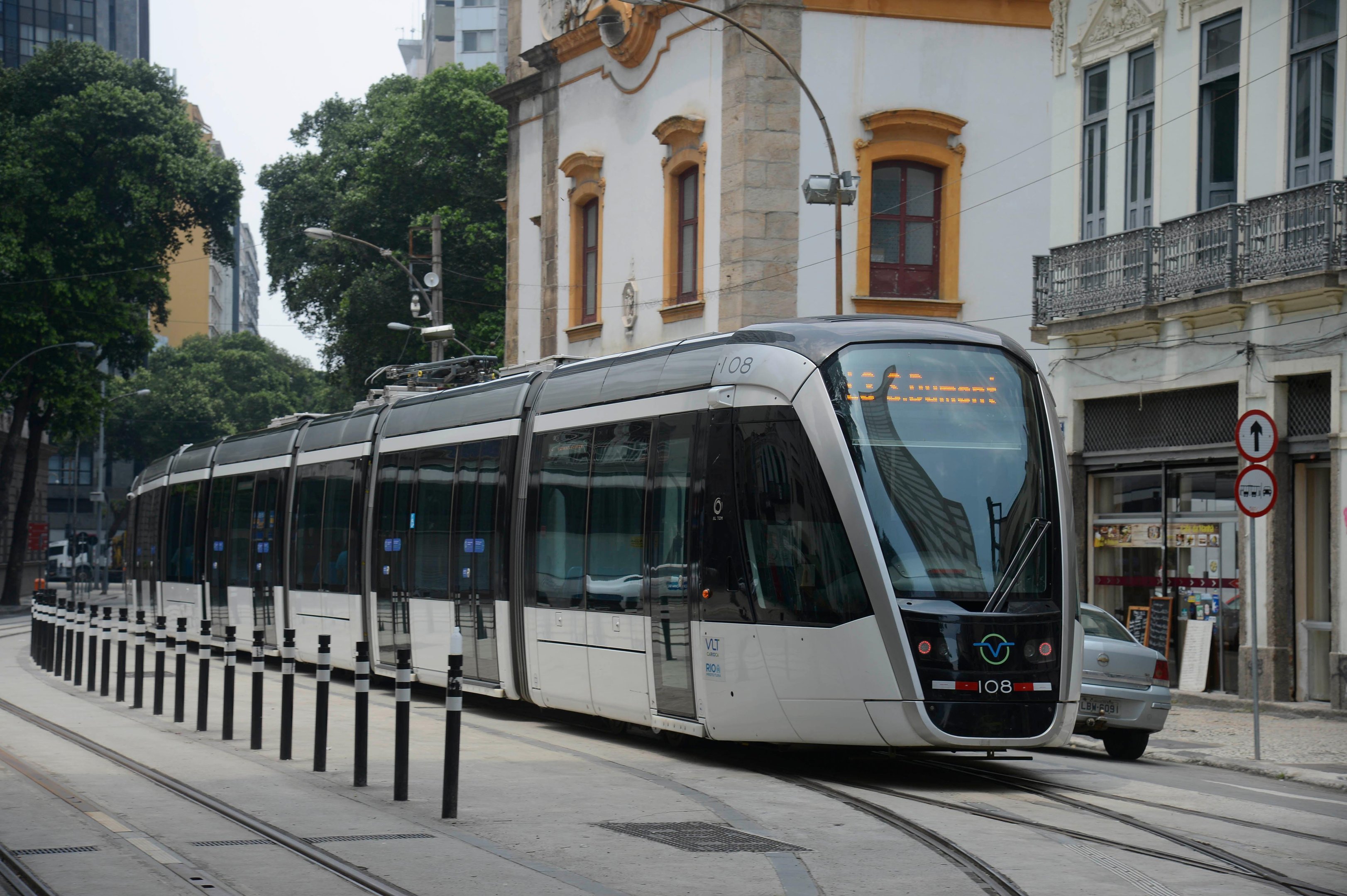 Acidente com o pedestre ocorreu &agrave;s 15h20 na altura da parada Camerino
