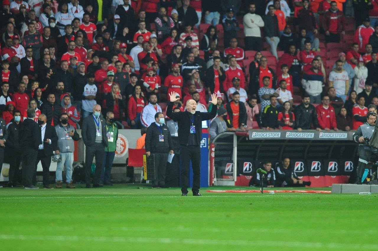 Mano Menezes destacou fator mental na virada do Inter sobre o Colo-Colo