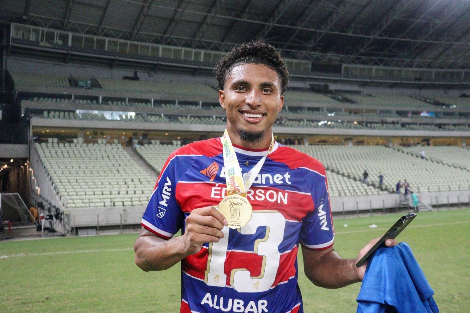 &Eacute;derson teve boa passagem pelo Fortaleza em 2021