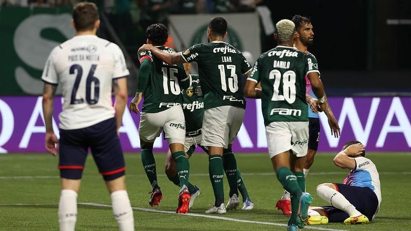 Palmeiras venceu de novo e est&aacute; nas quartas da Libertadores