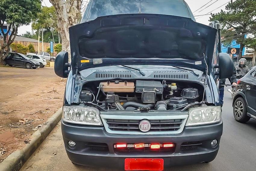 De acordo com a EPTC, ele estava equipado com sirene e estrobo, equipamentos de som e luz