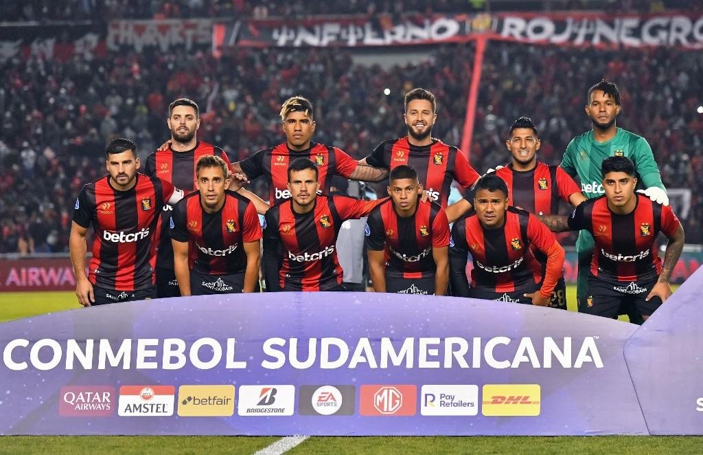Melgar avan&ccedil;ou para as oitavas derrubando clubes tradicionais