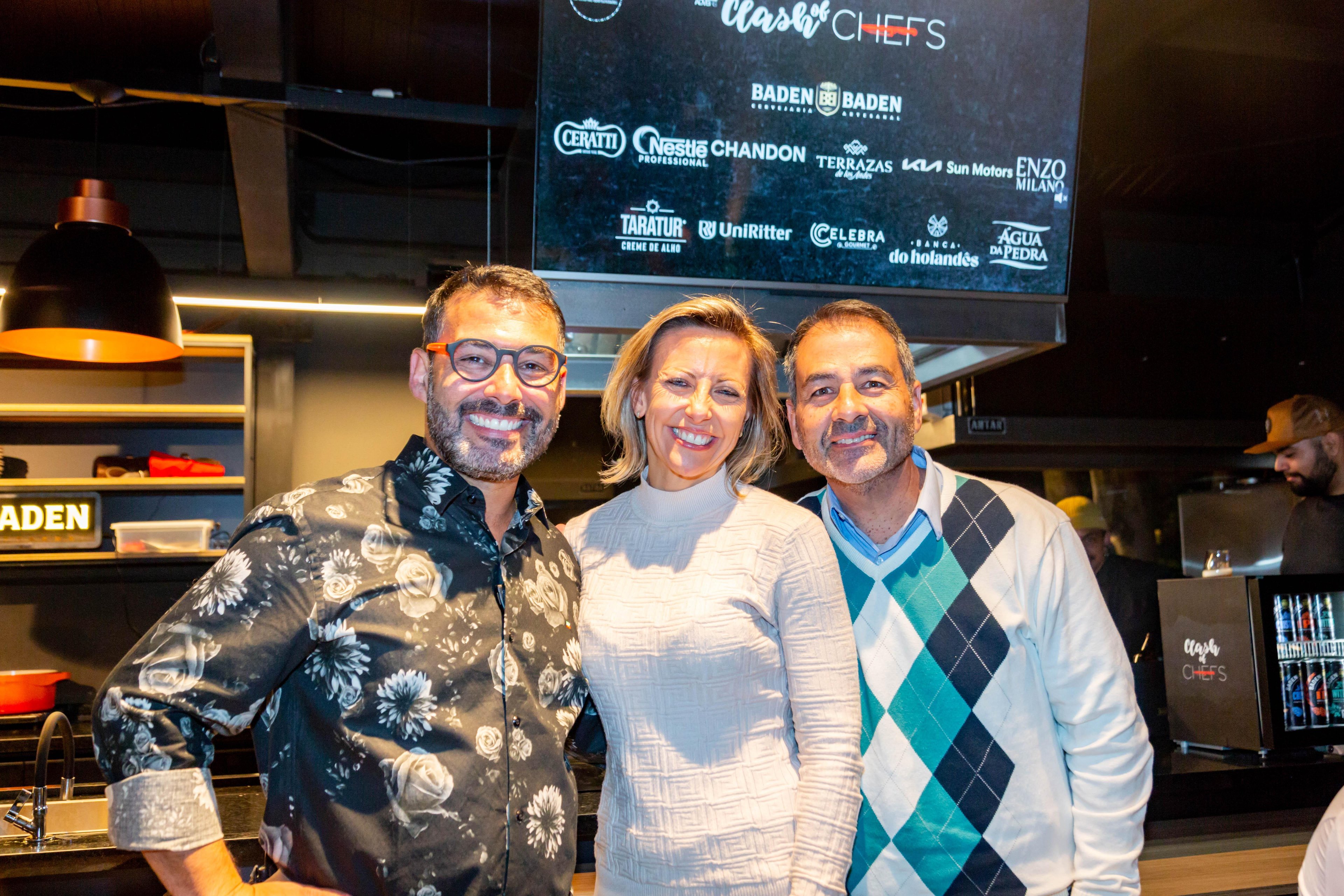 Anderson Caruso no comando, com Juliana Furstenau e Alexandre El Catib