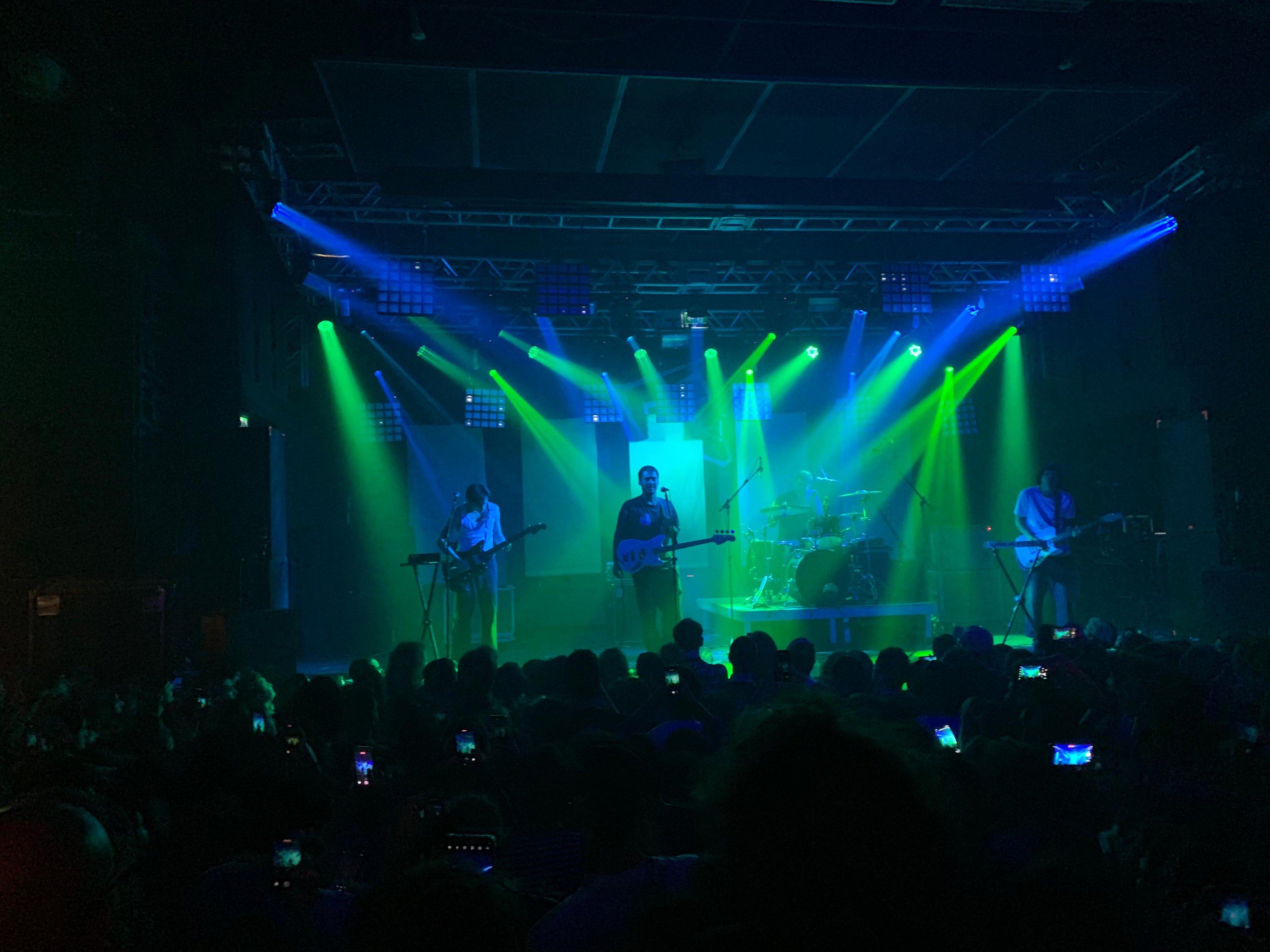 Ap&oacute;s lotar dois shows em Porto Alegre neste ano, a expectativa &eacute; de que em breve o quarteto Terno Rei retorne &agrave; Capital para a sua sexta apresenta&ccedil;&atilde;o.