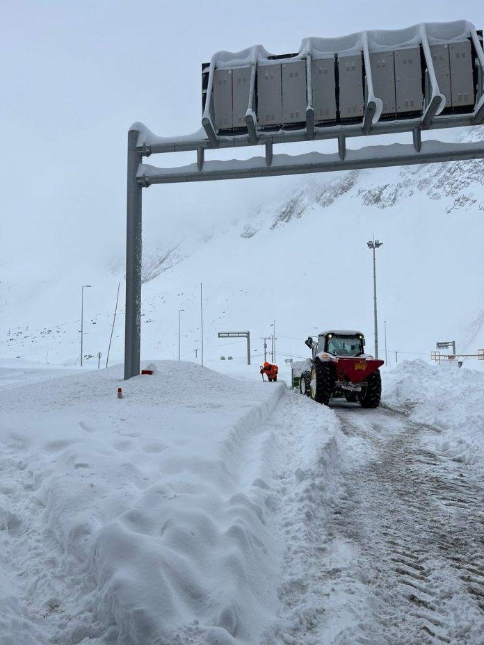 Forte nevasca deixou ga&uacute;chos presos no Chile