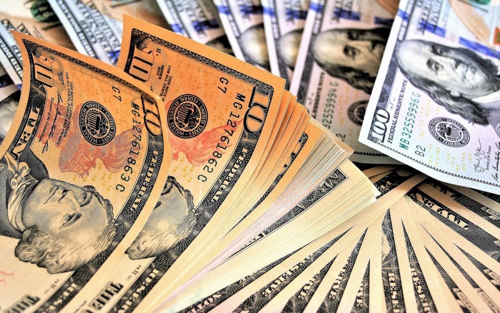 D&oacute;lar fechou cotado a R$ 5,43
