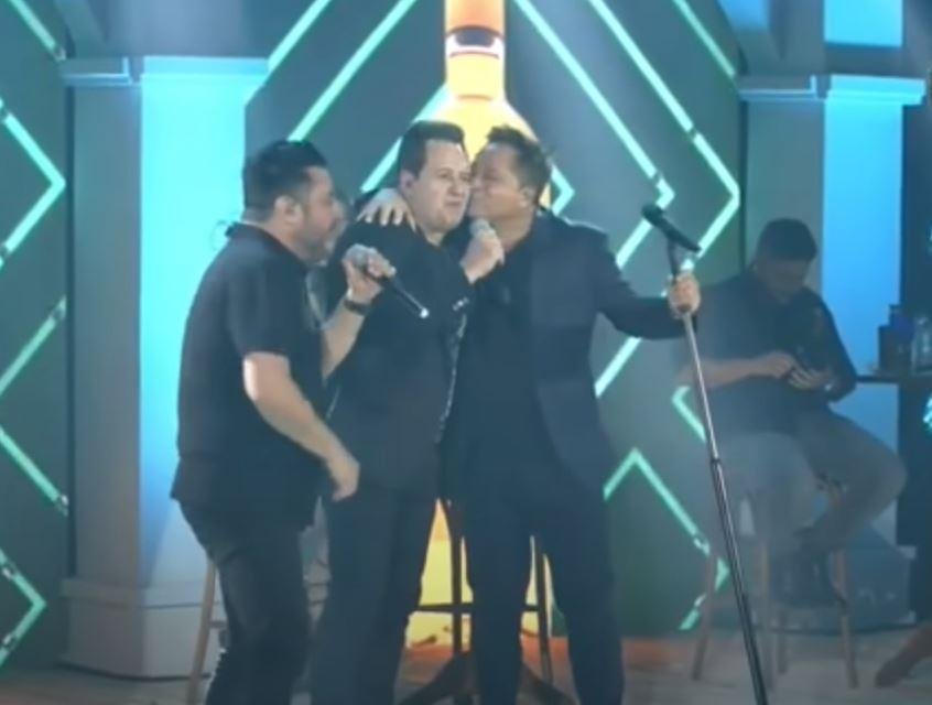 Leonardo, Bruno e Marrone se apresentam juntos na turn&ecirc; Cabar&eacute;