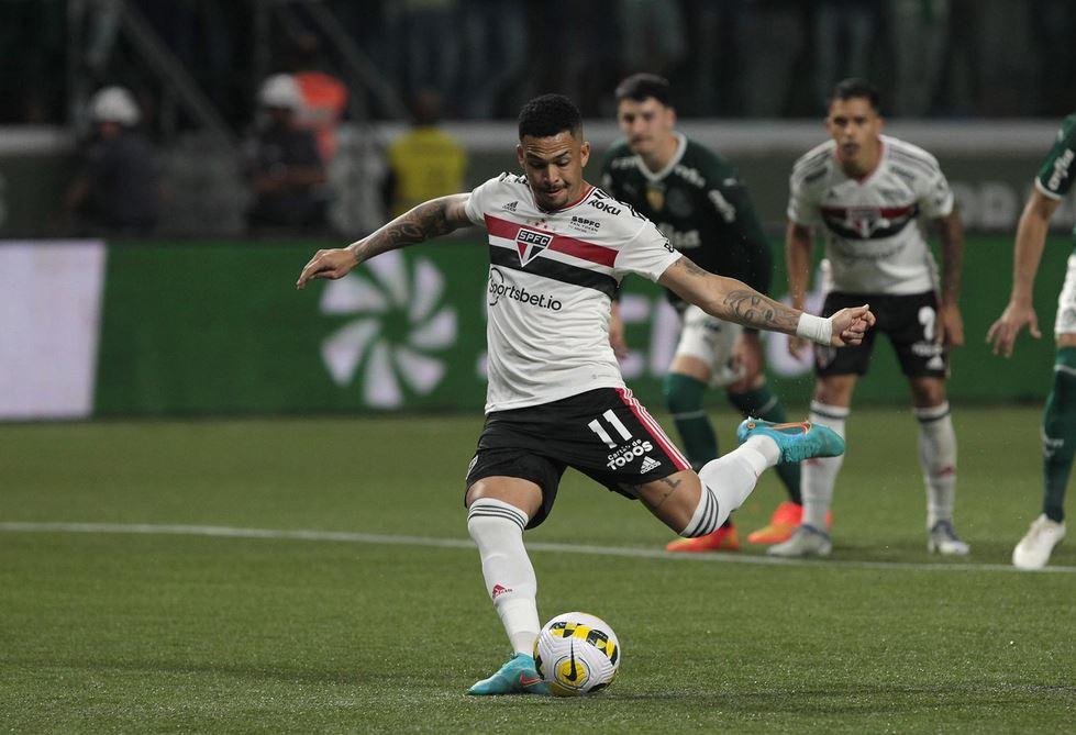 Gol de Luciano na cobran&ccedil;a levou partida &agrave;s penalidades