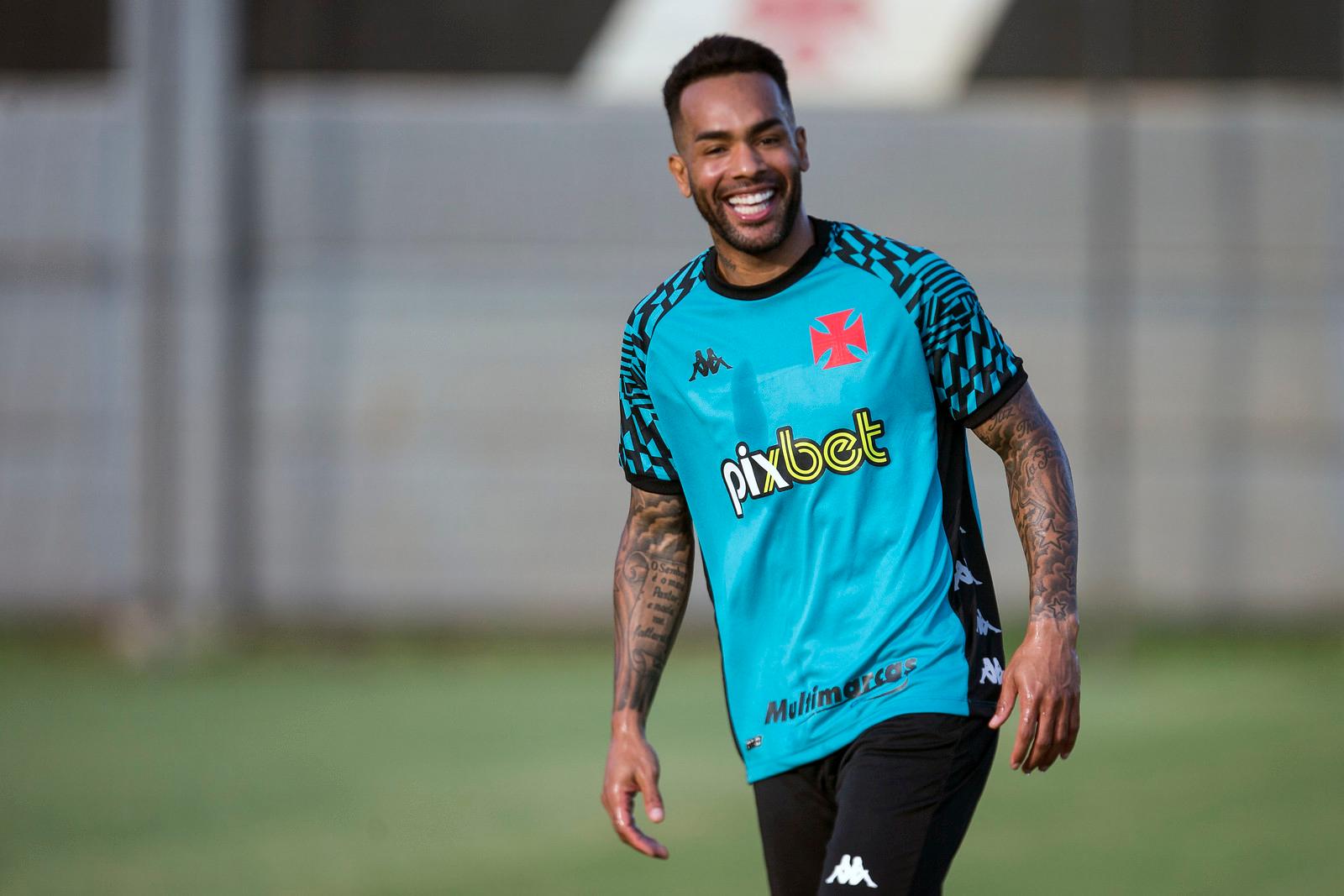 Revela&ccedil;&atilde;o do Vasco, Alex Teixeira come&ccedil;ou no clube quando tinha somente 7 anos
