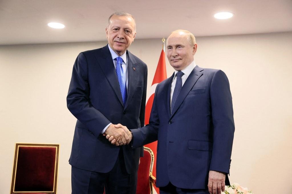 Vladimir Putin agradeceu ao presidente turco Recep Tayyip Erdogan pela media&ccedil;&atilde;o
