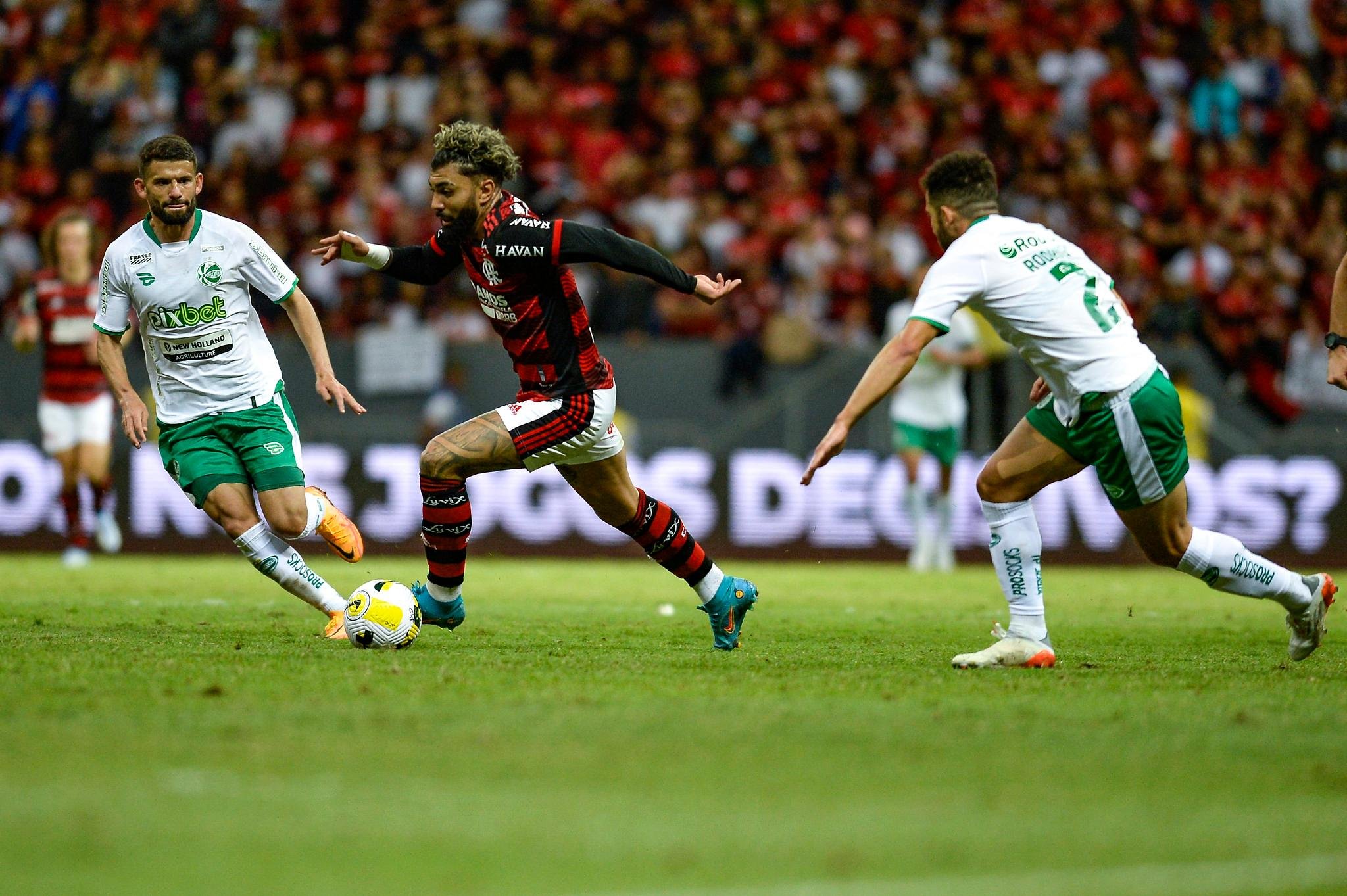 Juventude viu situa&ccedil;&atilde;o piorar ap&oacute;s expuls&atilde;o