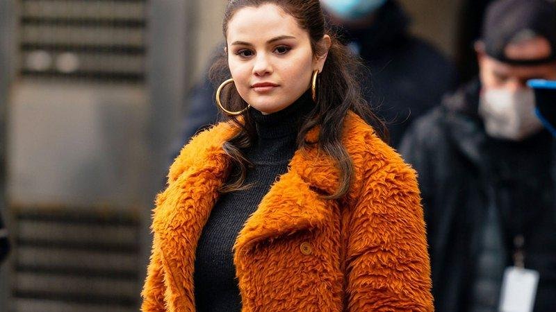Selena em cena da s&eacute;rie "Only Murders In The Building"