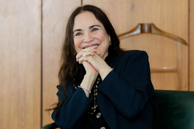 A atriz sobre Regina Duarte consta de uma publica&ccedil;&atilde;o no Di&aacute;rio Oficial da quinta-feira, dia 21