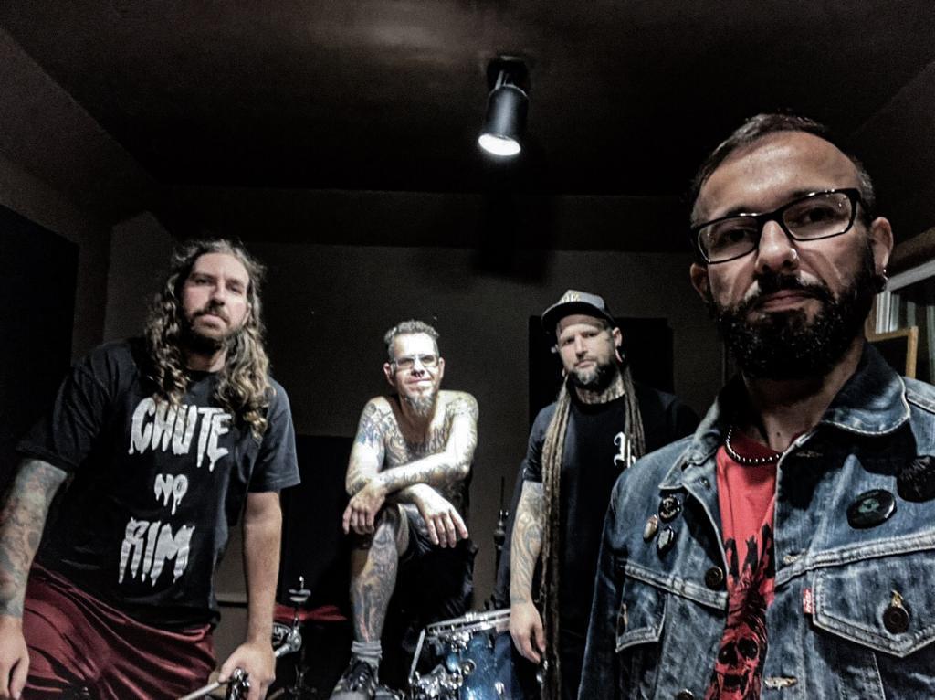 O som da Diokane &eacute; uma mistura entre Death Metal e Hardcore