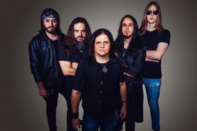 A Marenna foi formada em 2014 e aposta numa sonoridade Melodic Rock, uma mescla entre o Hard Rock Cl&aacute;ssico e o A.O.R.