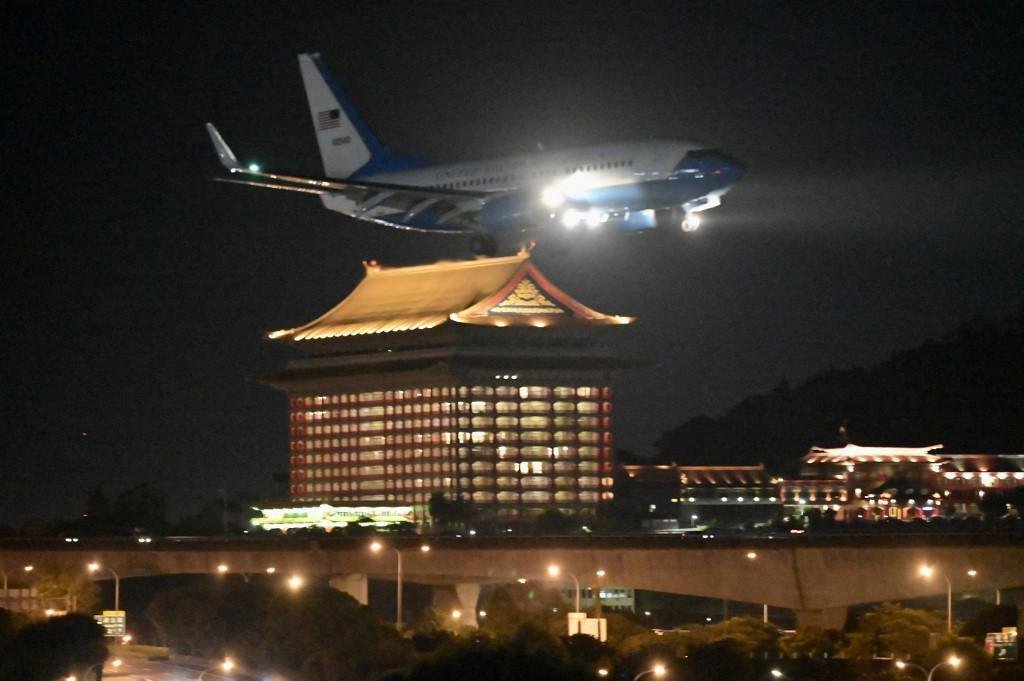 Mais de 708.000 pessoas observaram o voo de Nancy Pelosi a Taiwan